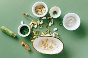 Magnezi dhe DHEA: Pse Themeli Ushqimor Vjen Para Suplementeve Hormonale